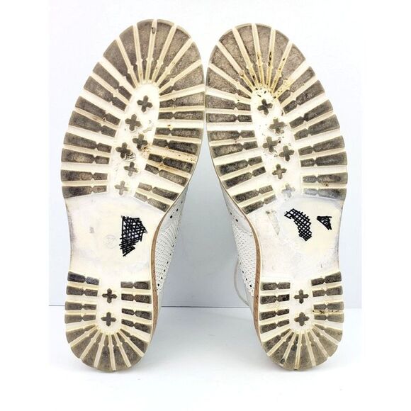 Miss‎ Liberto Silver Wingtip Shoes - Size 37/US 6.5 - Picture 8 of 8